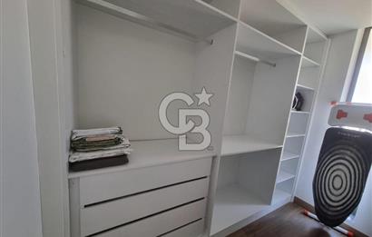 Narlıdere Vitalia Sitesinde üç cepheli satılık 3+1 daire