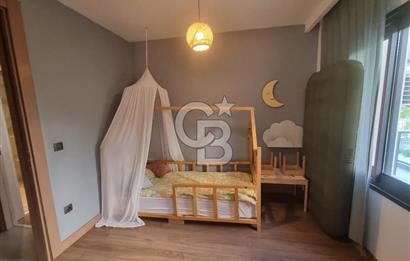 Narlıdere Vitalia Sitesinde üç cepheli satılık 3+1 daire