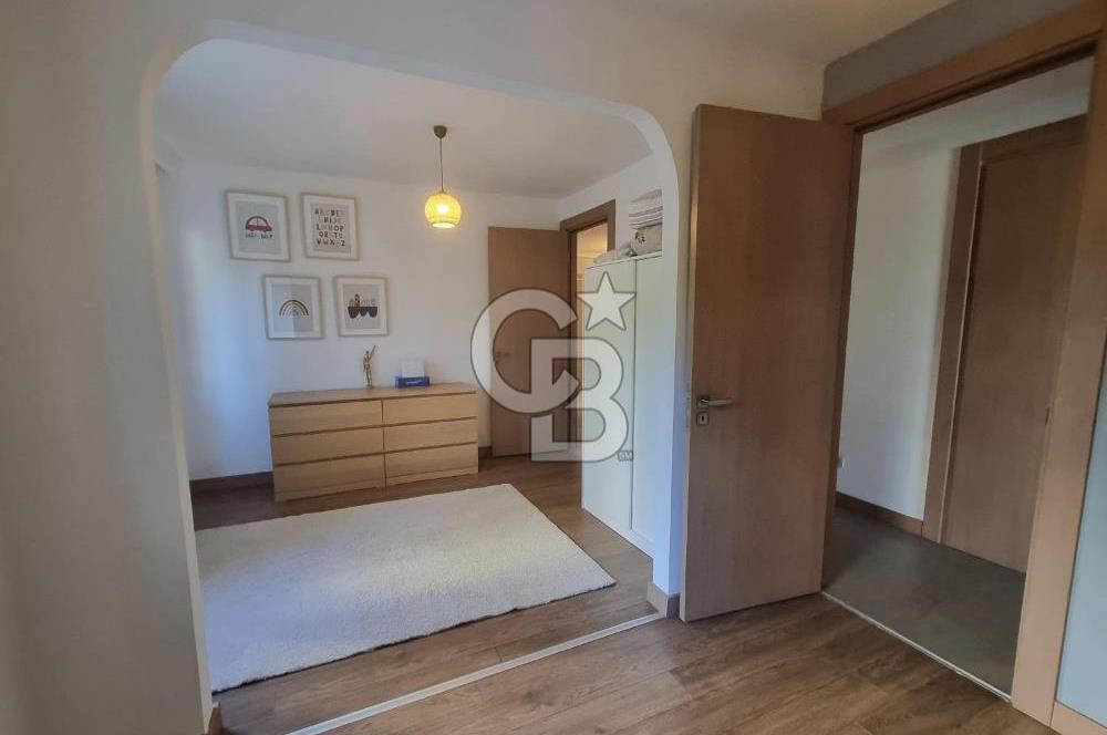 Narlıdere Vitalia Sitesinde üç cepheli satılık 3+1 daire