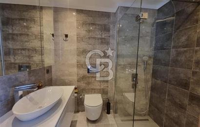 Narlıdere Vitalia Sitesinde üç cepheli satılık 3+1 daire