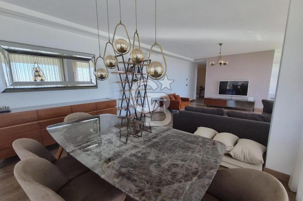 Narlıdere Vitalia Sitesinde üç cepheli satılık 3+1 daire