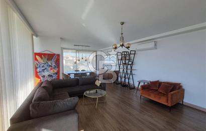 Narlıdere Vitalia Sitesinde üç cepheli satılık 3+1 daire