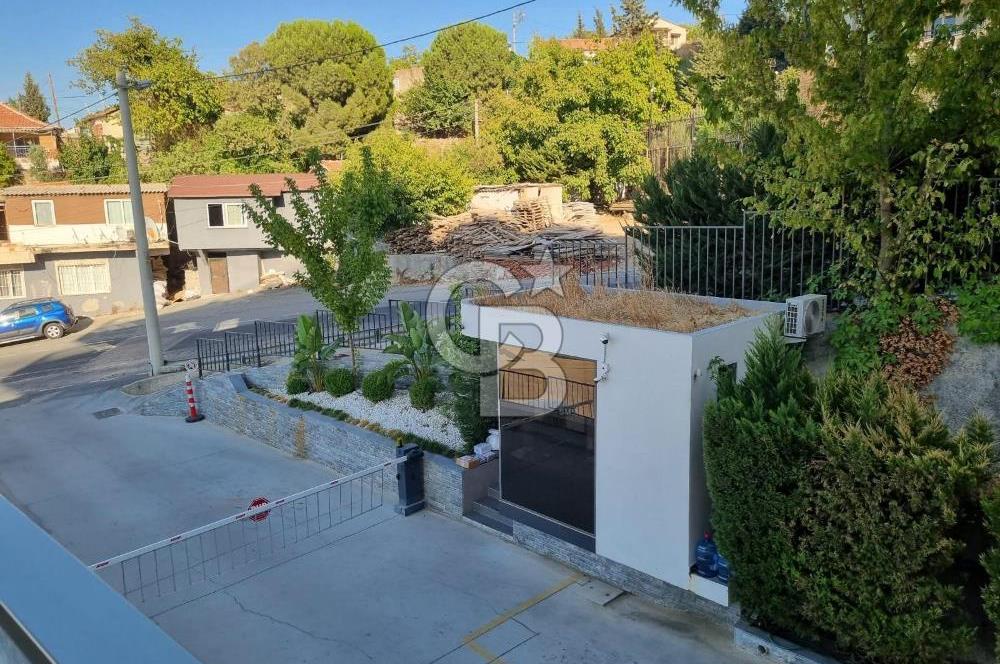 Narlıdere Vitalia Sitesinde üç cepheli satılık 3+1 daire