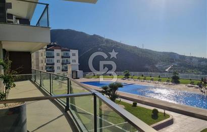 Narlıdere Vitalia Sitesinde üç cepheli satılık 3+1 daire