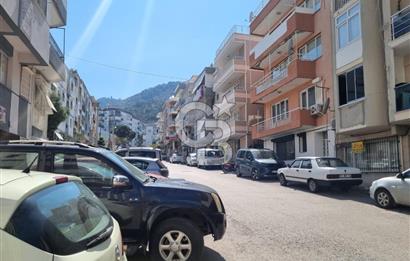 Balçova Sakarya Caddesine Yakın Merkezi Konumda Dükkan