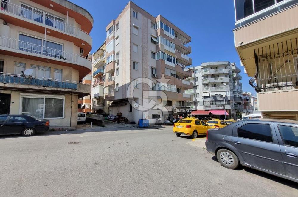 Balçova Sakarya Caddesine Yakın Merkezi Konumda Dükkan