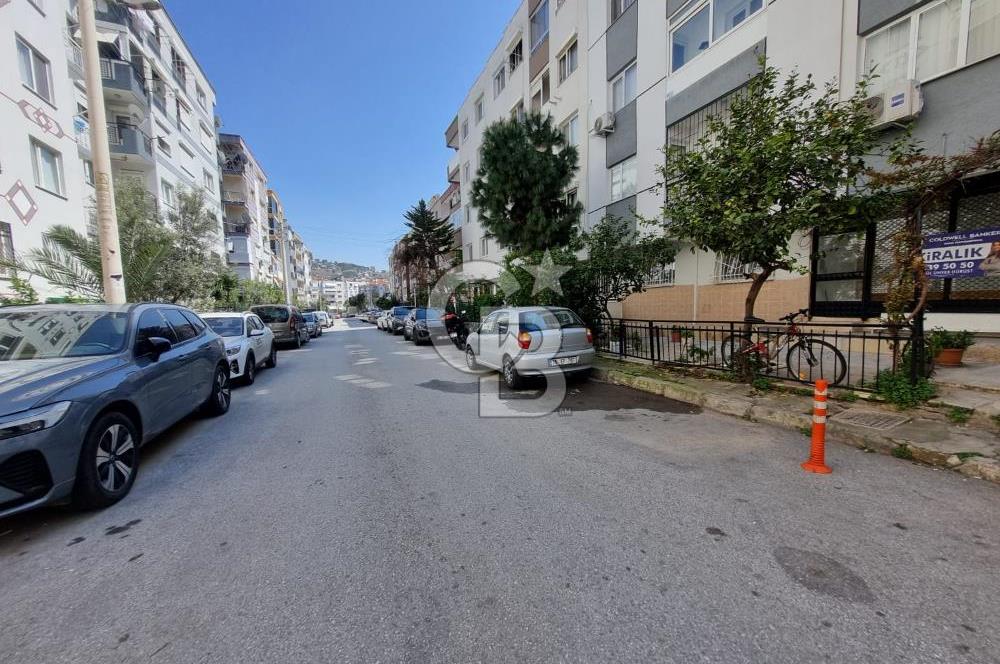 Balçova Sakarya Caddesine Yakın Merkezi Konumda Dükkan