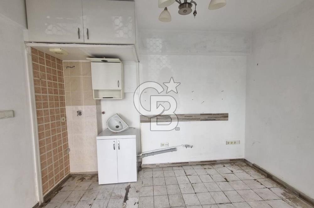 Balçova Sakarya Caddesine Yakın Merkezi Konumda Dükkan