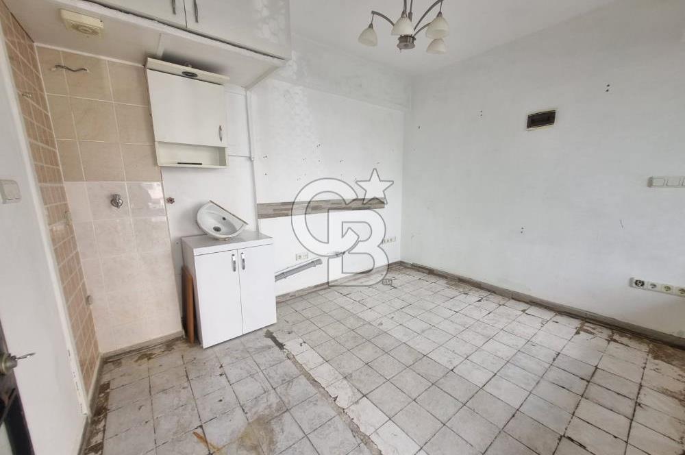 Balçova Sakarya Caddesine Yakın Merkezi Konumda Dükkan