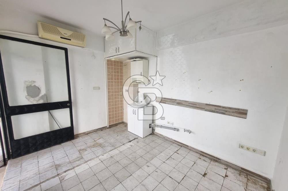 Balçova Sakarya Caddesine Yakın Merkezi Konumda Dükkan