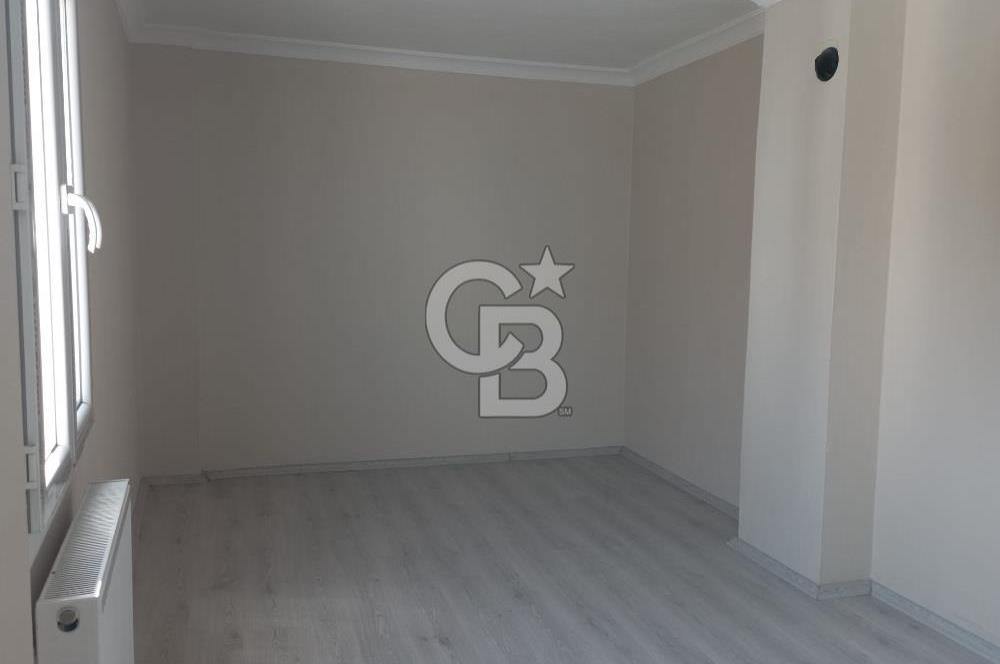 TURGUTLU'DA KOMPLE YENİLENMİŞ GENİŞ 2+1 DAİRE