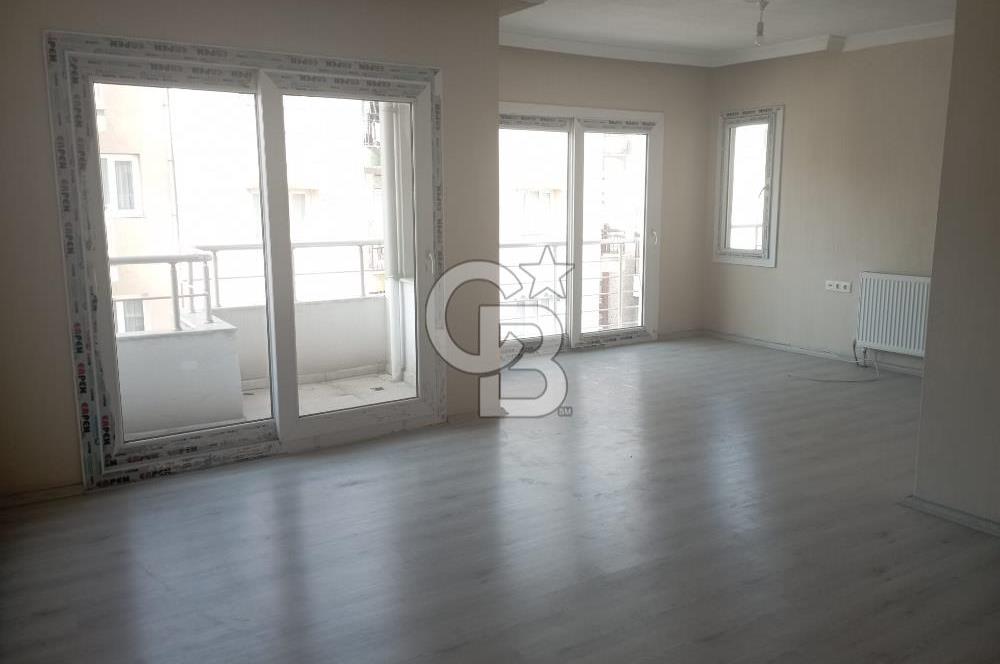 TURGUTLU'DA KOMPLE YENİLENMİŞ GENİŞ 2+1 DAİRE