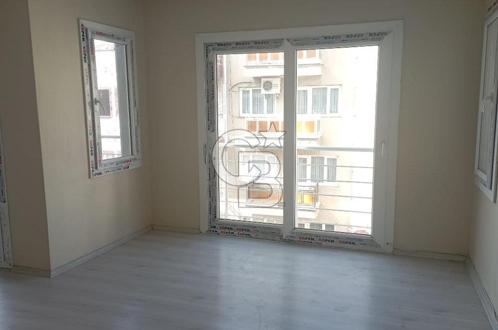 TURGUTLU'DA KOMPLE YENİLENMİŞ GENİŞ 2+1 DAİRE