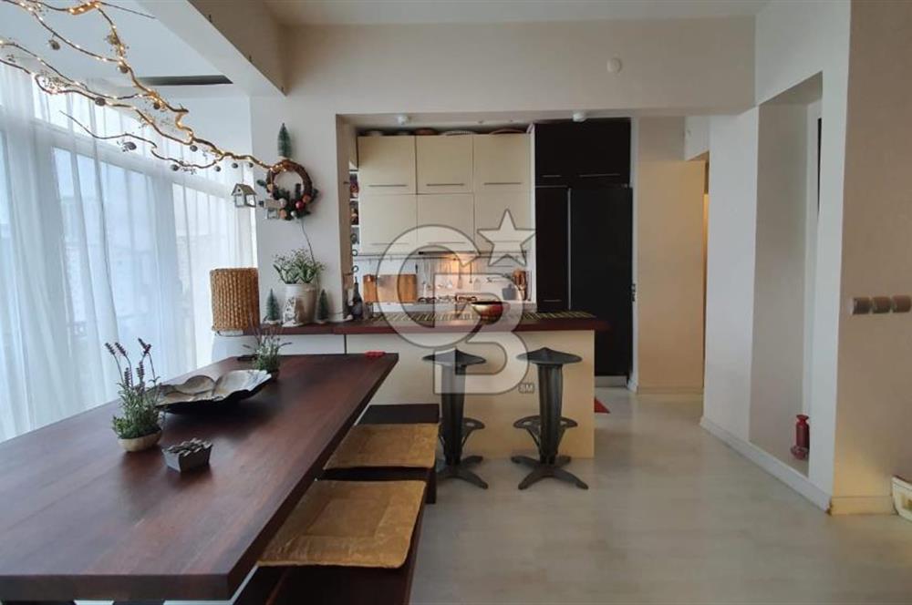 SUADİYE BAĞDAT CADDESİ VE SAHİLE YÜRÜME MESAFESİNDE ASANSÖRLÜ OTOPARKLI 2+1