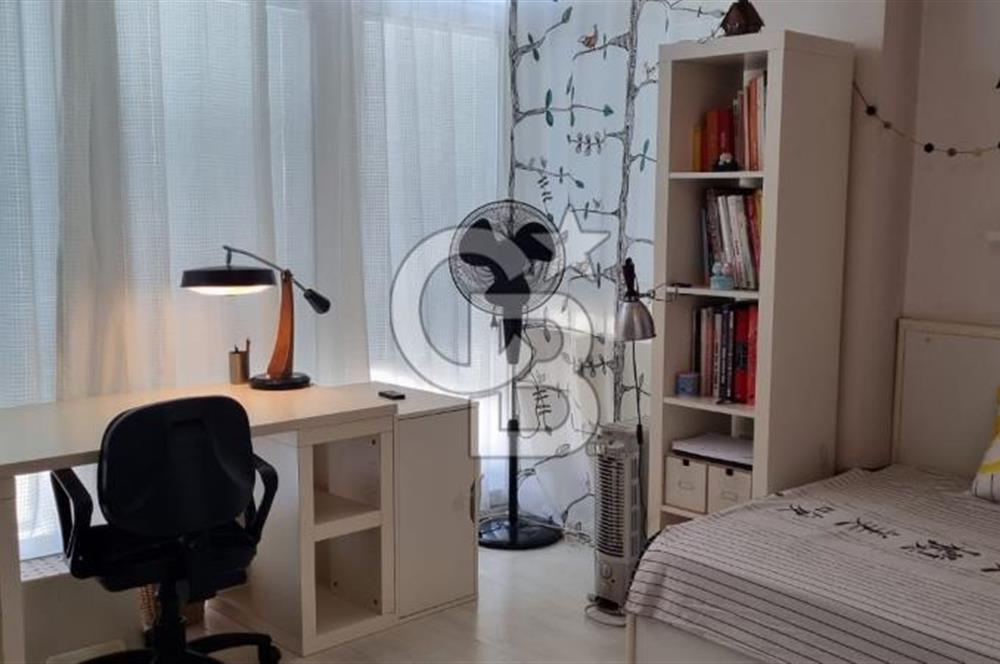 SUADİYE BAĞDAT CADDESİ VE SAHİLE YÜRÜME MESAFESİNDE ASANSÖRLÜ OTOPARKLI 2+1