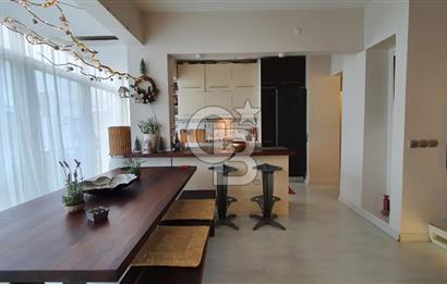 SUADİYE BAĞDAT CADDESİ VE SAHİLE YÜRÜME MESAFESİNDE ASANSÖRLÜ OTOPARKLI 2+1