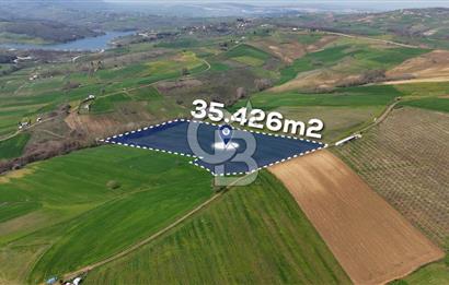 CB AKADEMİ BAĞLICA GÖL MANZARA YOL CEPHE SATILIK 35.426 m2 TARLA
