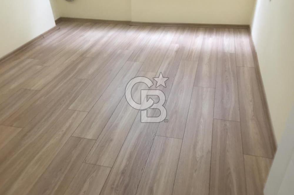 Şarkiye Mahallesi Türkeli Sokak’ta Yenilenmiş Merkezi Konumda Satılık Daire