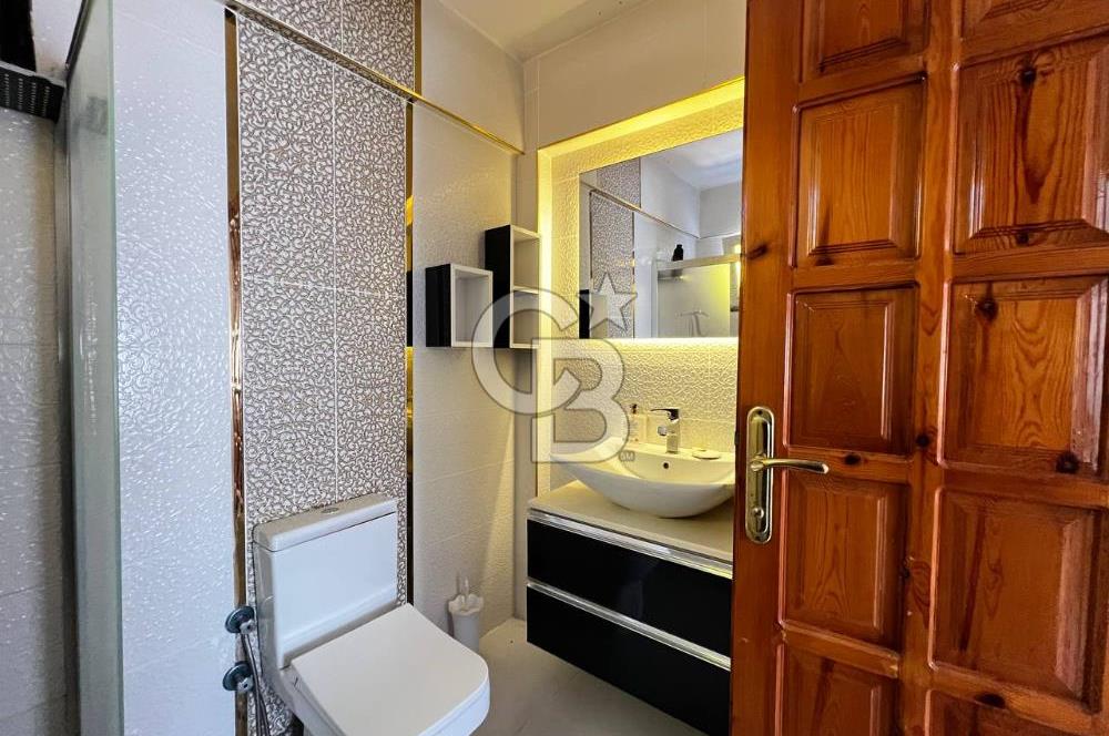 KUŞADASI HER ODADAN DENİZ MANZARALI 5+1 SATILIK KÖŞE VİLLA 