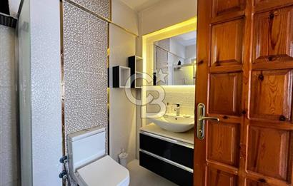 KUŞADASI HER ODADAN DENİZ MANZARALI 5+1 SATILIK KÖŞE VİLLA 