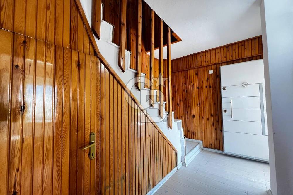 KUŞADASI HER ODADAN DENİZ MANZARALI 5+1 SATILIK KÖŞE VİLLA 