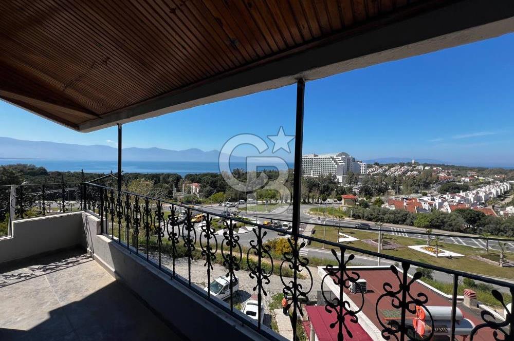 KUŞADASI HER ODADAN DENİZ MANZARALI 5+1 SATILIK KÖŞE VİLLA 