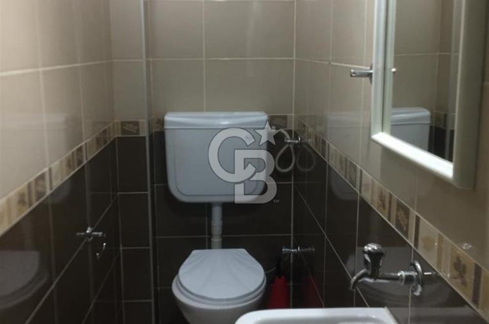 Şarkiye Mahallesi Türkeli Sokak’ta Yenilenmiş Merkezi Konumda Satılık Daire