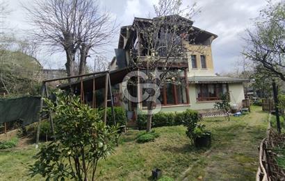 SATILIK BEYKOZDA ELMALI KÖYÜNDE MÜSTAKİL BAHÇELİ EV