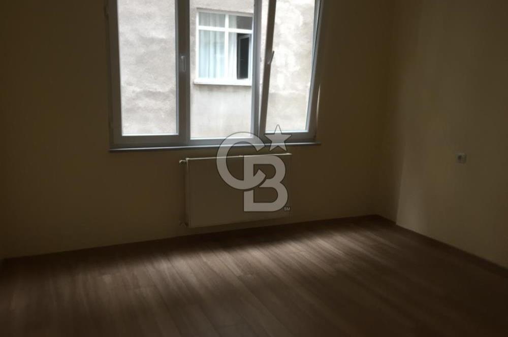 Şarkiye Mahallesi Türkeli Sokak’ta Yenilenmiş Merkezi Konumda Satılık Daire