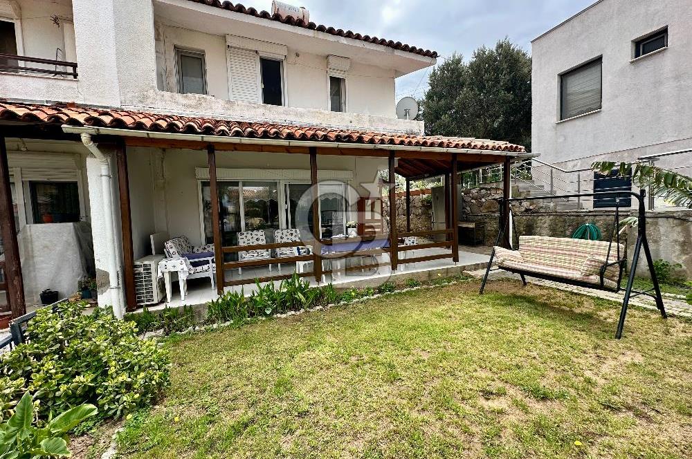 ÇEŞME ILDIR BORNOVALILAR SİTESİNDE KİRALIK BAHÇELİ 3+1 VİLLA