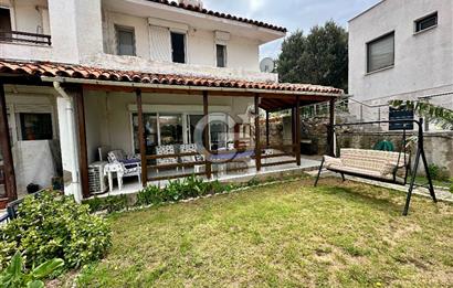 ÇEŞME ILDIR BORNOVALILAR SİTESİNDE KİRALIK BAHÇELİ 3+1 VİLLA