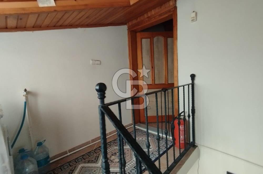 SATILIK BEYKOZDA ELMALI KÖYÜNDE MÜSTAKİL BAHÇELİ EV