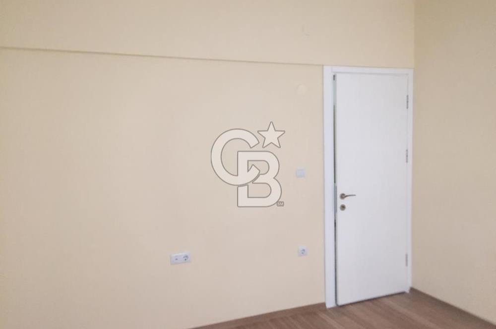 Şarkiye Mahallesi Türkeli Sokak’ta Yenilenmiş Merkezi Konumda Satılık Daire