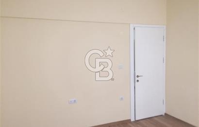 Şarkiye Mahallesi Türkeli Sokak’ta Yenilenmiş Merkezi Konumda Satılık Daire