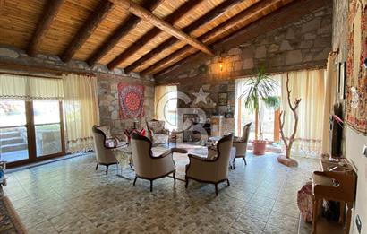  Kozak Yaylası’nda Satılık Doğayla İç İçe Taş Ev – 2.934 m² Arsa Üzerinde 