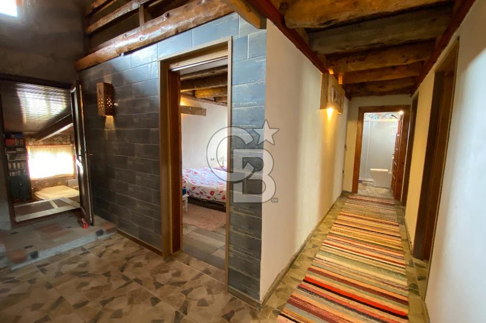  Kozak Yaylası’nda Satılık Doğayla İç İçe Taş Ev – 2.934 m² Arsa Üzerinde 