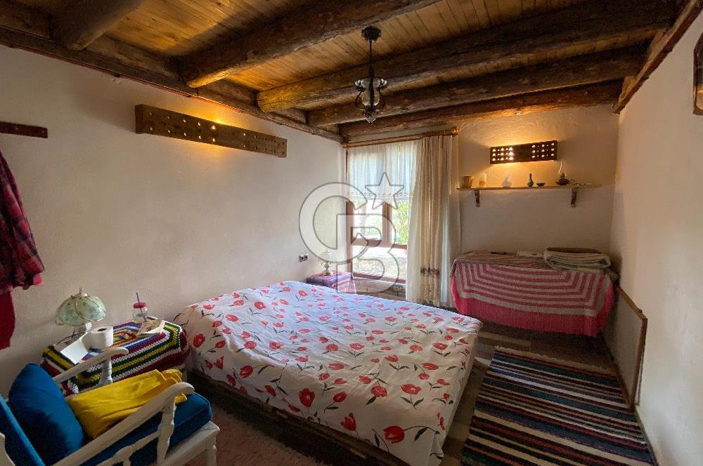  Kozak Yaylası’nda Satılık Doğayla İç İçe Taş Ev – 2.934 m² Arsa Üzerinde 