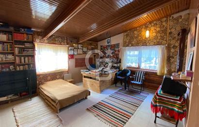  Kozak Yaylası’nda Satılık Doğayla İç İçe Taş Ev – 2.934 m² Arsa Üzerinde 