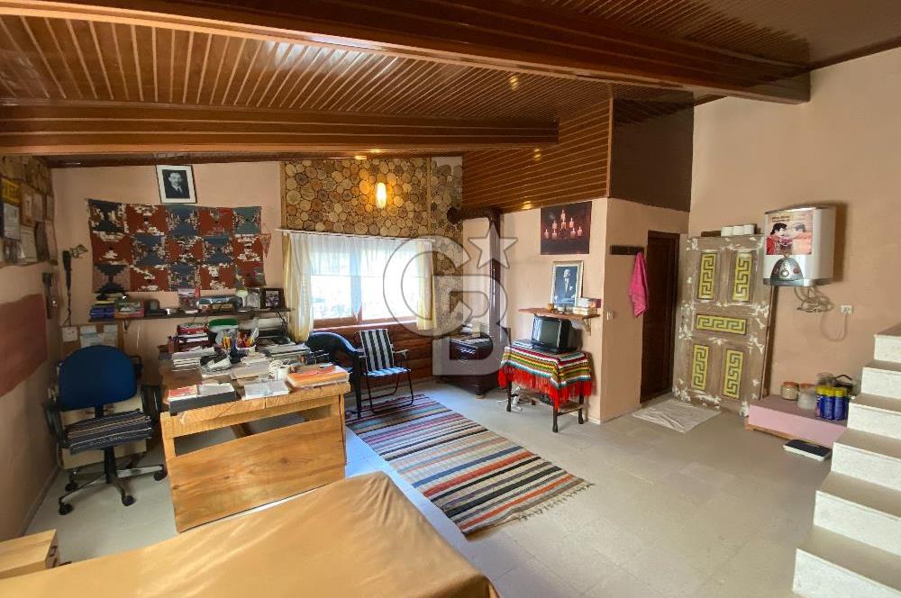  Kozak Yaylası’nda Satılık Doğayla İç İçe Taş Ev – 2.934 m² Arsa Üzerinde 