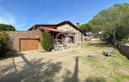  Kozak Yaylası’nda Satılık Doğayla İç İçe Taş Ev – 2.934 m² Arsa Üzerinde 