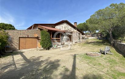  Kozak Yaylası’nda Satılık Doğayla İç İçe Taş Ev – 2.934 m² Arsa Üzerinde 