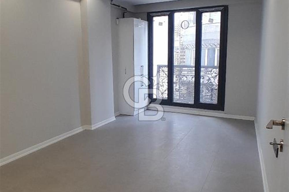 ÇAĞLAYAN ADLİYESİNE YÜRÜME MESAFESİNDE KİRALIK 1+1 OFİS