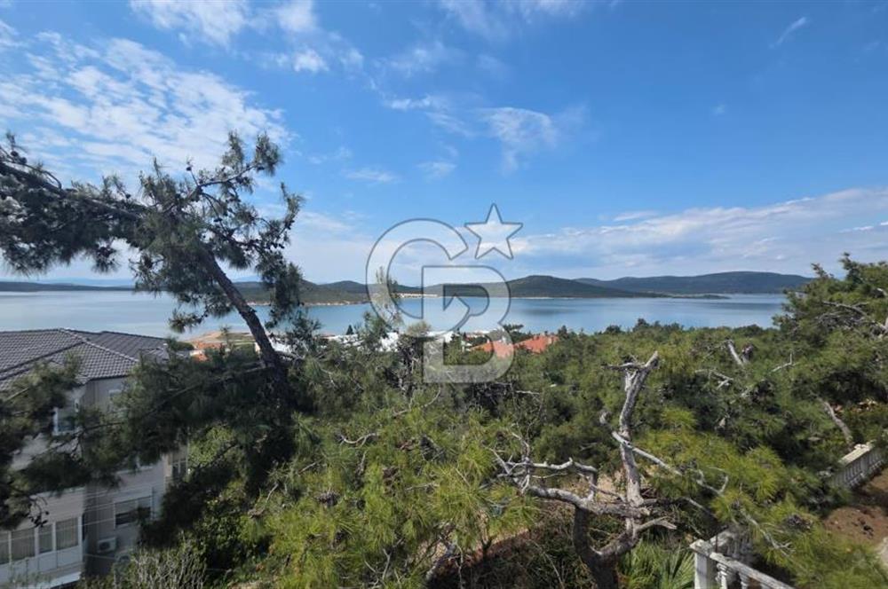  Ayvalık Sefa Çamlık’ta Lebi Derya Deniz Manzaralı 3+1 Satılık Daire