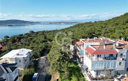  Ayvalık Sefa Çamlık’ta Lebi Derya Deniz Manzaralı 3+1 Satılık Daire