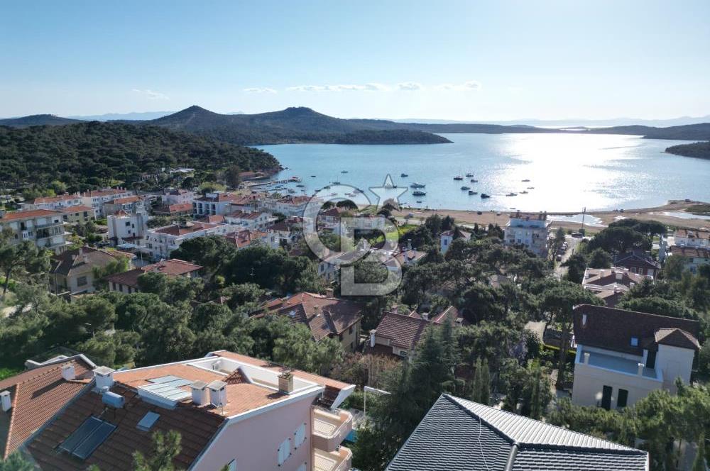  Ayvalık Sefa Çamlık’ta Lebi Derya Deniz Manzaralı 3+1 Satılık Daire
