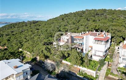  Ayvalık Sefa Çamlık’ta Lebi Derya Deniz Manzaralı 3+1 Satılık Daire