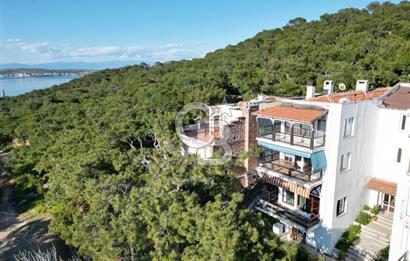  Ayvalık Sefa Çamlık’ta Lebi Derya Deniz Manzaralı 3+1 Satılık Daire