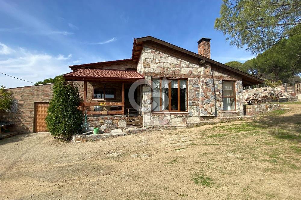  Kozak Yaylası’nda Satılık Doğayla İç İçe Taş Ev – 2.934 m² Arsa Üzerinde 