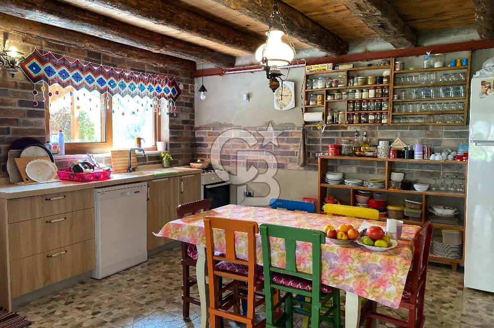  Kozak Yaylası’nda Satılık Doğayla İç İçe Taş Ev – 2.934 m² Arsa Üzerinde 