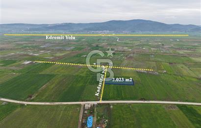 CB KİNG'DEN KOCAAVŞAR MAHALLESİ'NDE 2023 m² SATILIK TARLA